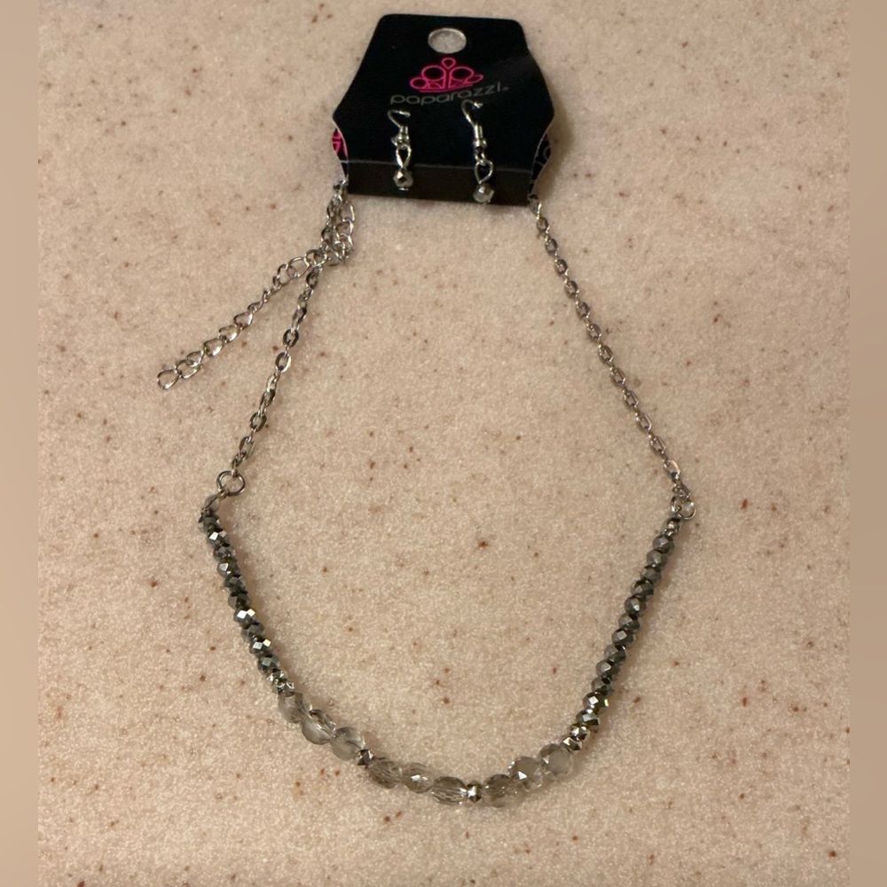 Paparazzi Shimmering Silver Necklace Set